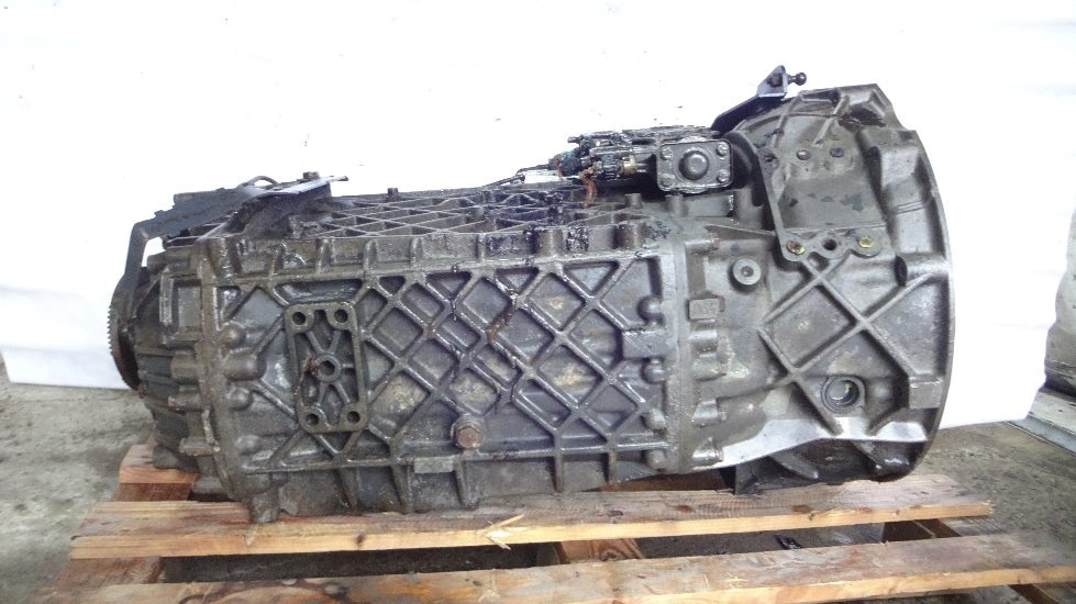 коробка переключения передач 16S2323TD б/у \ расплавленны датчики на механизме выбора передач и датчик скорости - 1